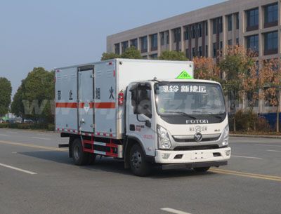 江特牌JDF5080XZWB6型杂项危险物品厢式运输车