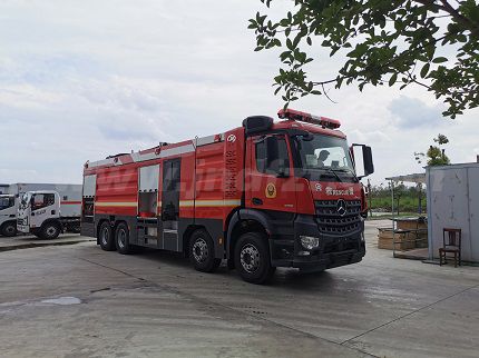 江特牌JDF5380GXFSG180型水罐消防车