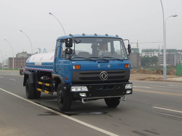 东风145国四绿化喷洒车