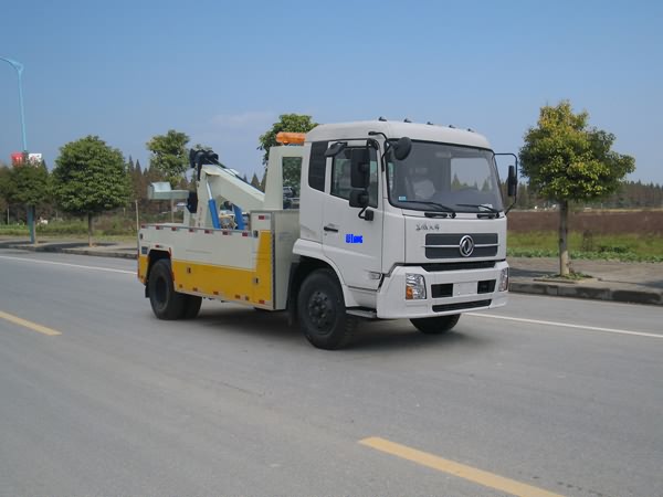 东风天锦国四拖吊连体清障车