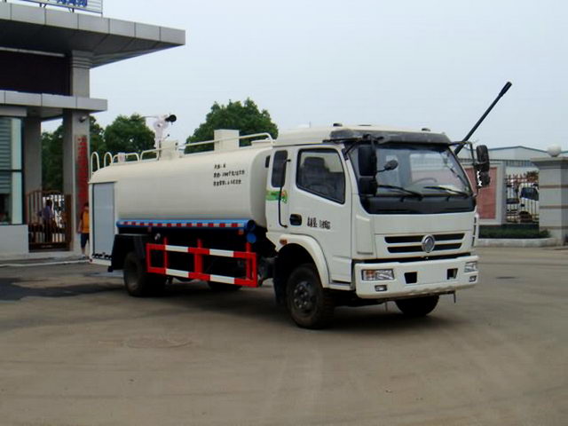 东风多利卡带卧消防绿化喷洒车（国四）